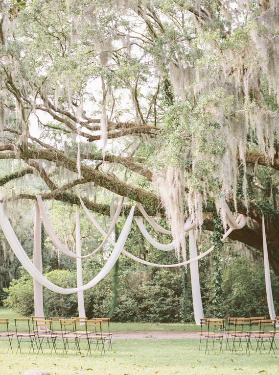 Ultra romantic southern wedding at Magnolia Plantation and Gardens in Charleston