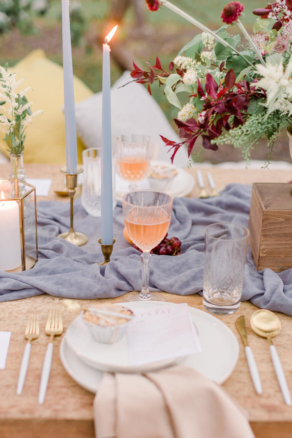 Apple orchard wedding inspiration in Mont Saint Hilaire, Quebec Inspiration