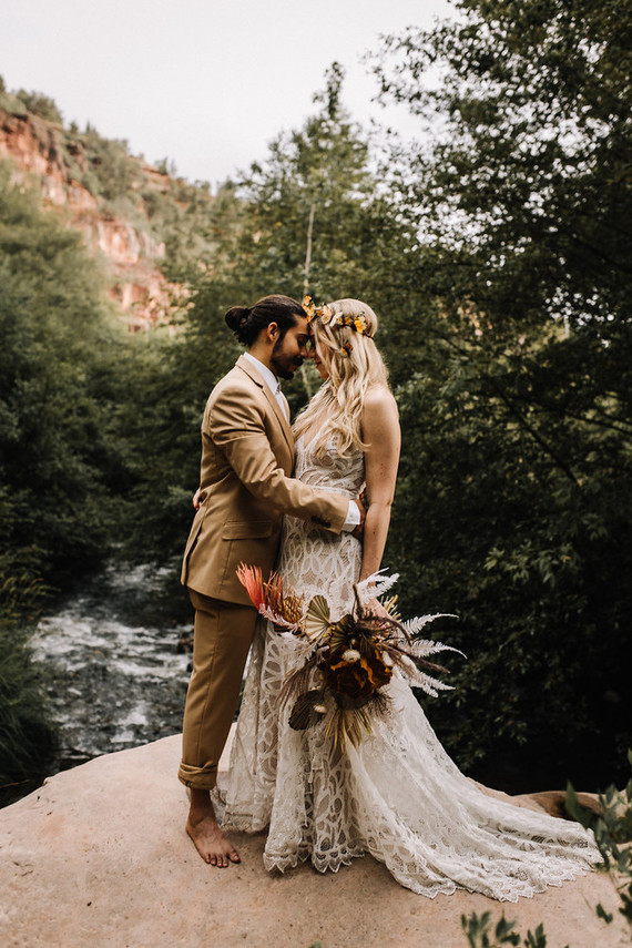 Bohemian butterfly-inspired fall wedding ideas in Sedona