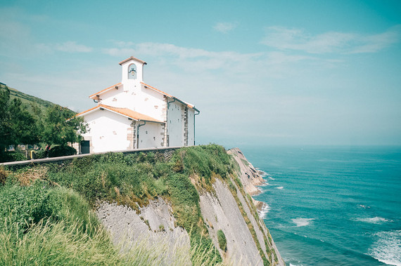 Late summer European elopement and dinner party in the Spanish Basque Country Inspiration
