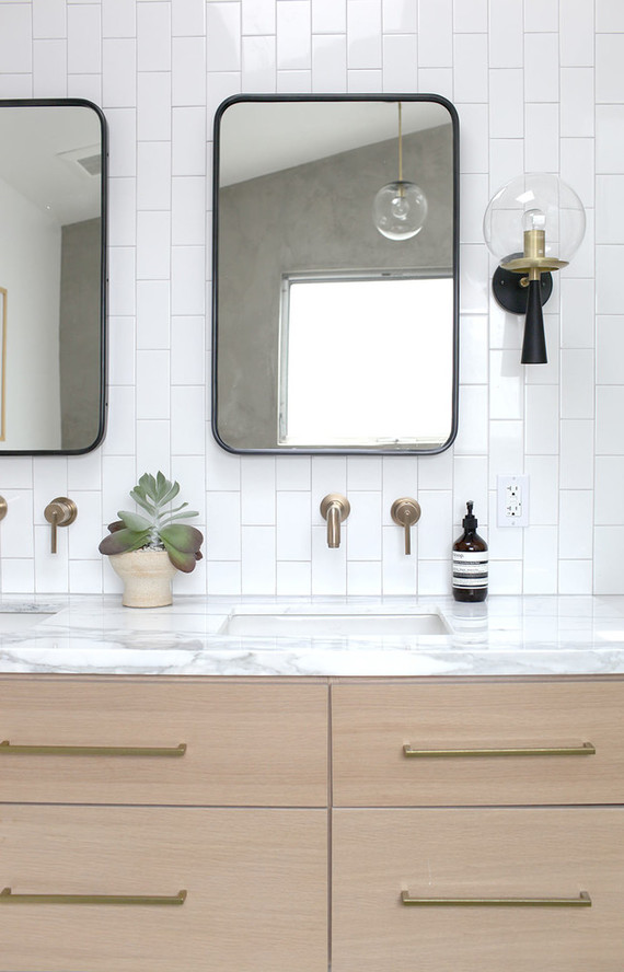 Amanda Dawbarn master bathroom