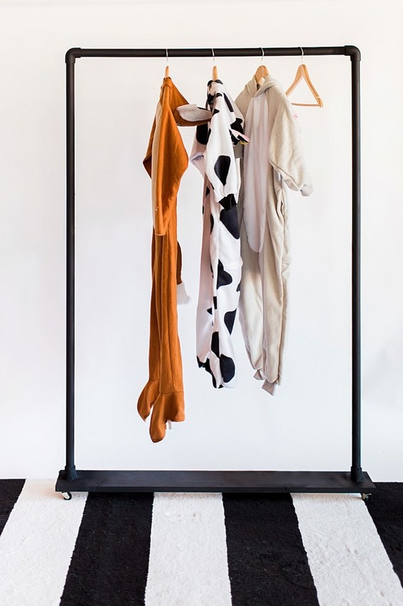 What does the fox say costume party birthday