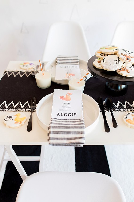 What does the fox say costume party birthday