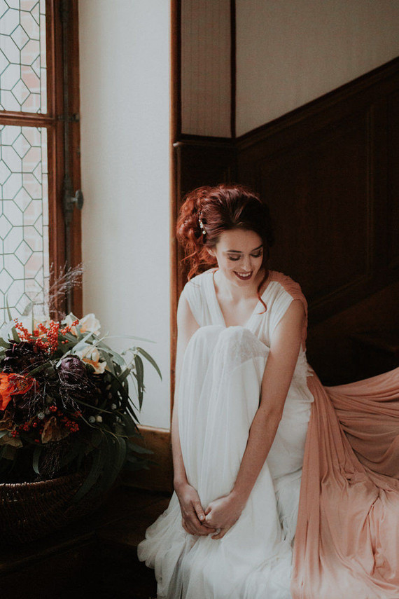 Dramatic candlelight autumn wedding in the French countryside