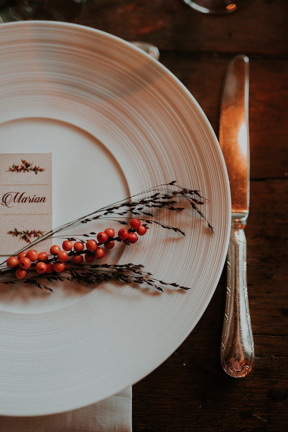 Dramatic candlelight autumn wedding in the French countryside