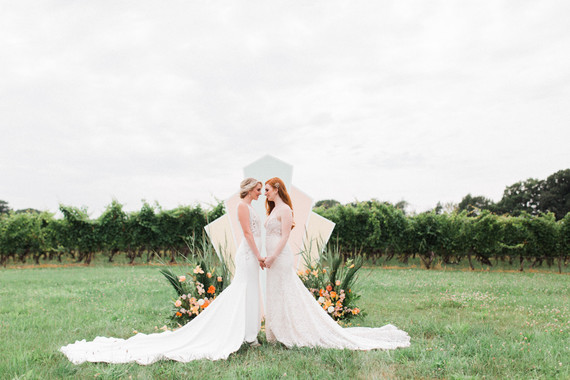 Modern ceremony decor