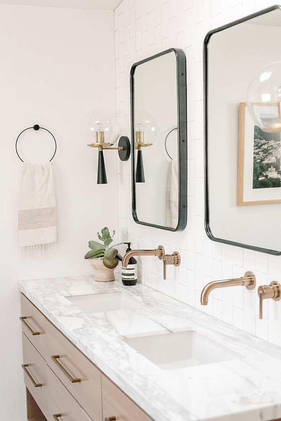 Amanda Dawbarn master bathroom