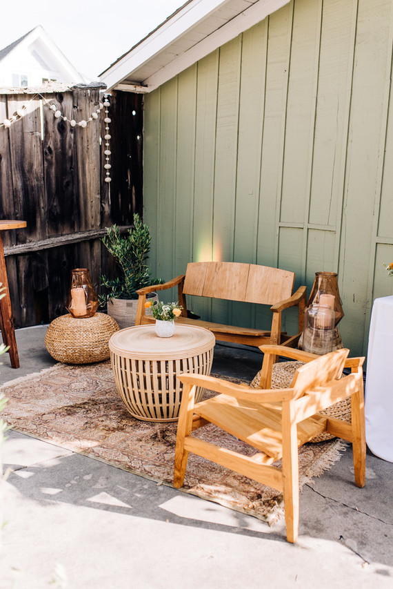 a colorful backyard wedding in Santa Barbara on a super reasonable budget