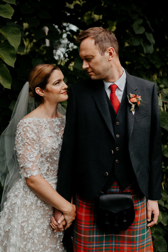 A print maker's thoughtful DIY fall wedding ... with kilts! Inspiration