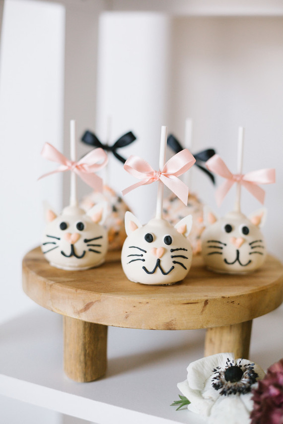 A modern kitty cat party for National Cat Day Inspiration