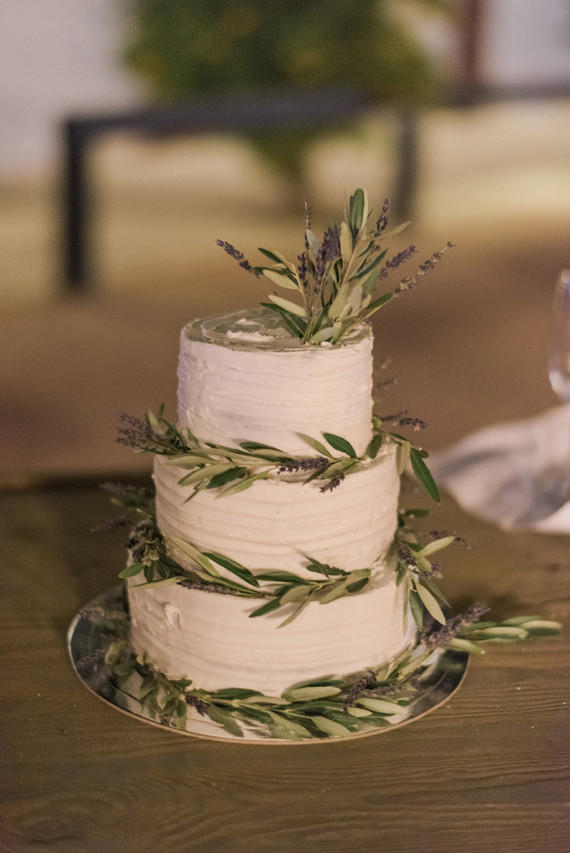 Intimate vow renewal with the couple's children in Portugal Inspiration
