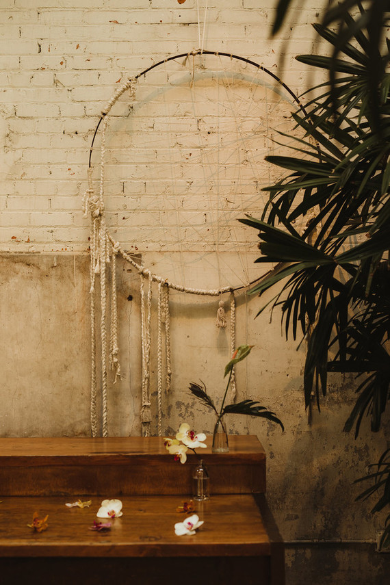 Modern tropical DTLA wedding with designer details at The Millwick