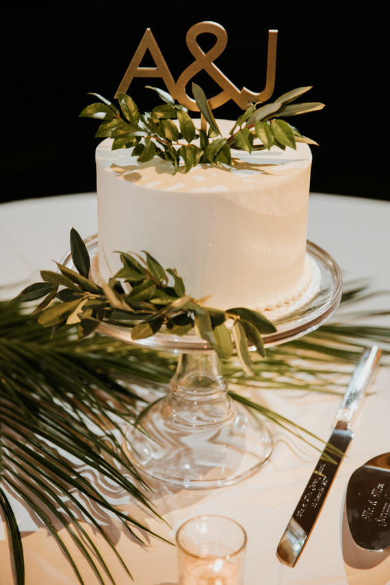 All white urban winter wedding in Cincinnati