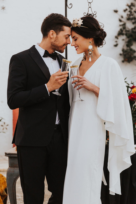 A stylish fall Italian wedding with an insanely gorgeous cake