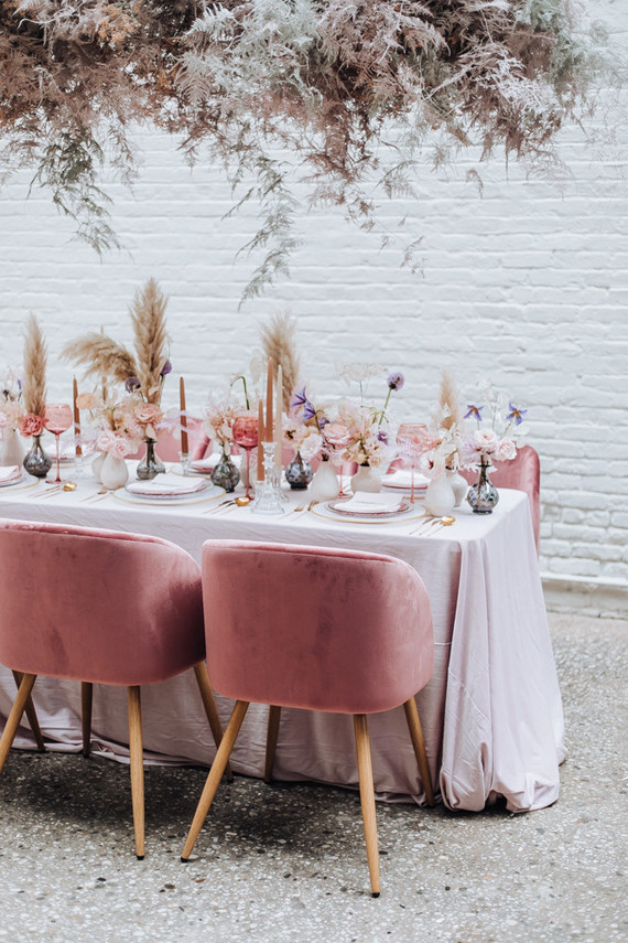 Rosé inspired wedding decor at the Foundry in NYC