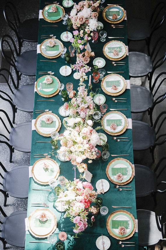 Emerald green wedding tables