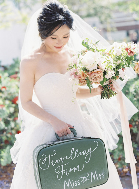 Emerald and pink travel inspired wedding at the USC University Club