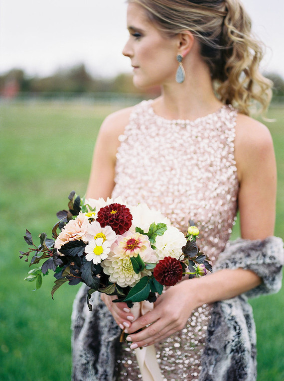 Amazing winter wedding fashion and bridal party style Inspiration
