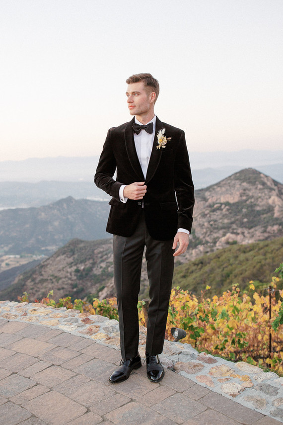 Ochre and mauve sunset elegance at Malibu Rocky Oaks Inspiration