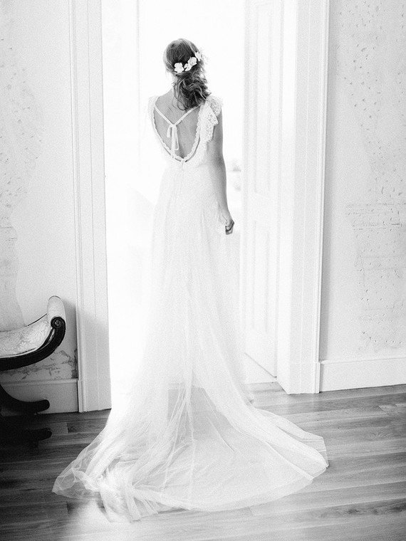 Sweet spring countryside wedding at Castle Bon Repos outside of Prague