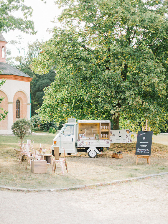 Sweet spring countryside wedding at Castle Bon Repos outside of Prague