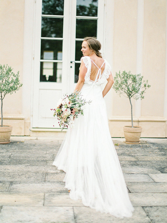 Sweet spring countryside wedding at Castle Bon Repos outside of Prague
