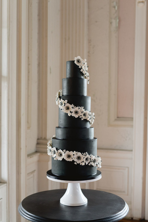black and white wedding cake