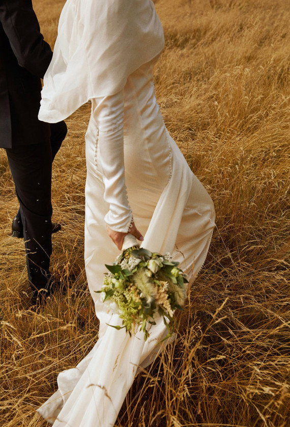 10 amazing Vogue-caliber wedding gowns