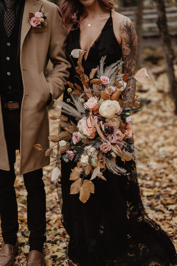 moody fall wedding inspiration with shades of coral and rust