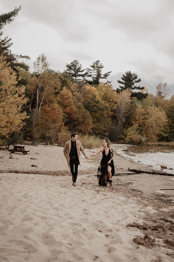 moody fall wedding inspiration with shades of coral and rust