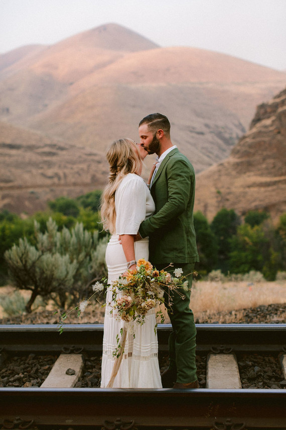 Elopement in Oregon Inspiration