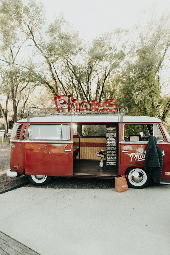 Rustic boho Kansas City barn wedding