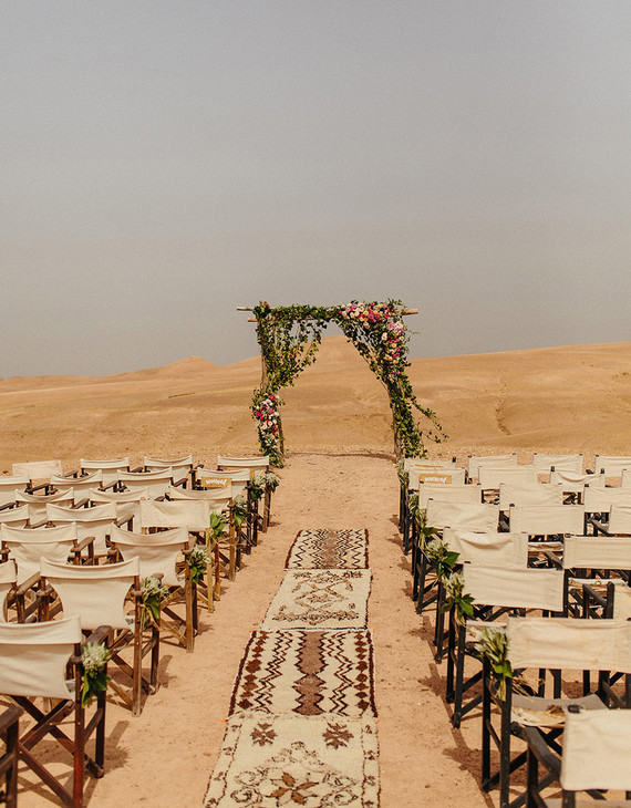 The ultimate in laid back desert chic is this stylish wedding in the Agfay desert outside of Marrakesh