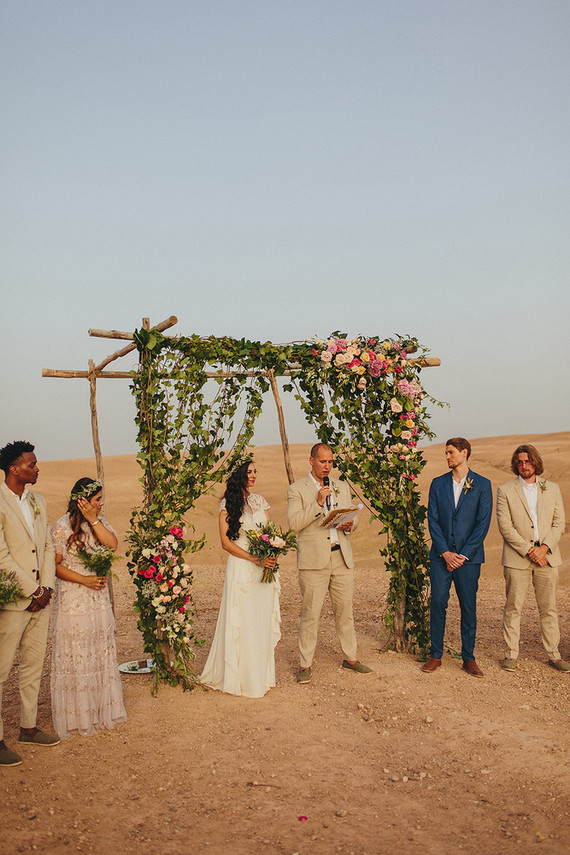 The ultimate in laid back desert chic is this stylish wedding in the Agfay desert outside of Marrakesh