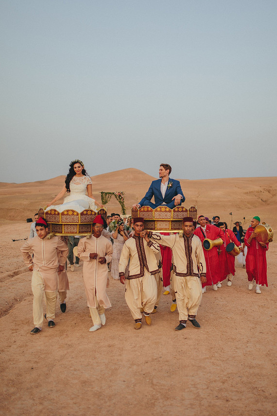 The ultimate in laid back desert chic is this stylish wedding in the Agfay desert outside of Marrakesh