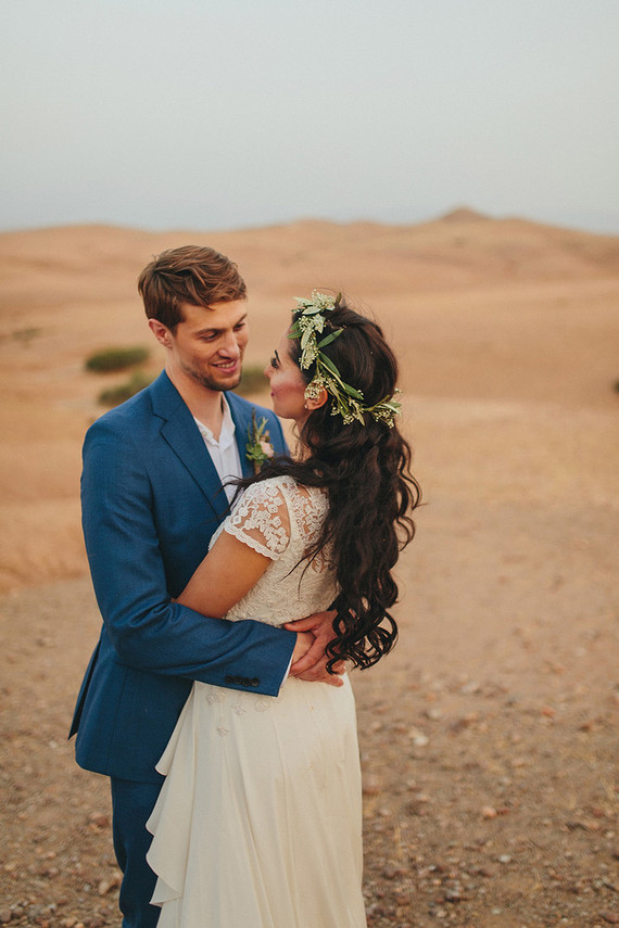 The ultimate in laid back desert chic is this stylish wedding in the Agfay desert outside of Marrakesh