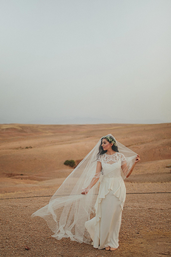 The ultimate in laid back desert chic is this stylish wedding in the Agfay desert outside of Marrakesh