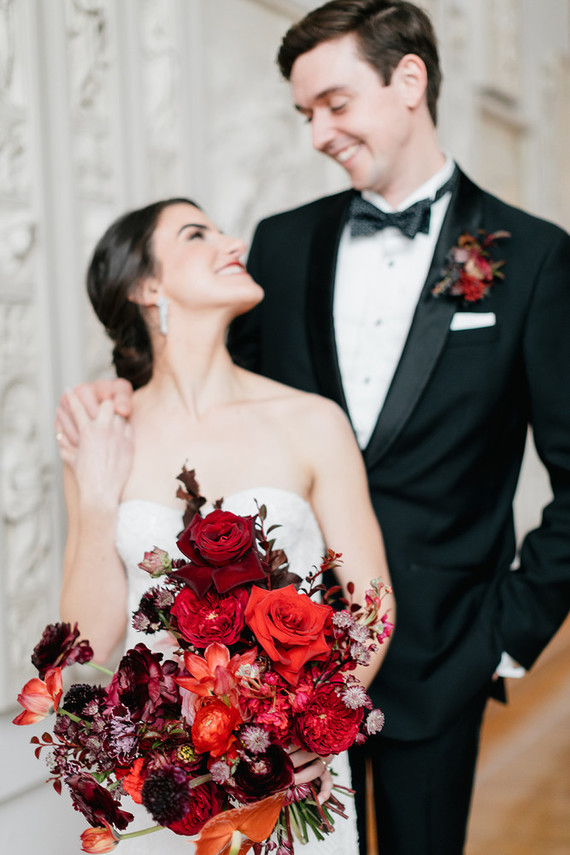 modern winter art gallery wedding in Philadelphia Inspiration