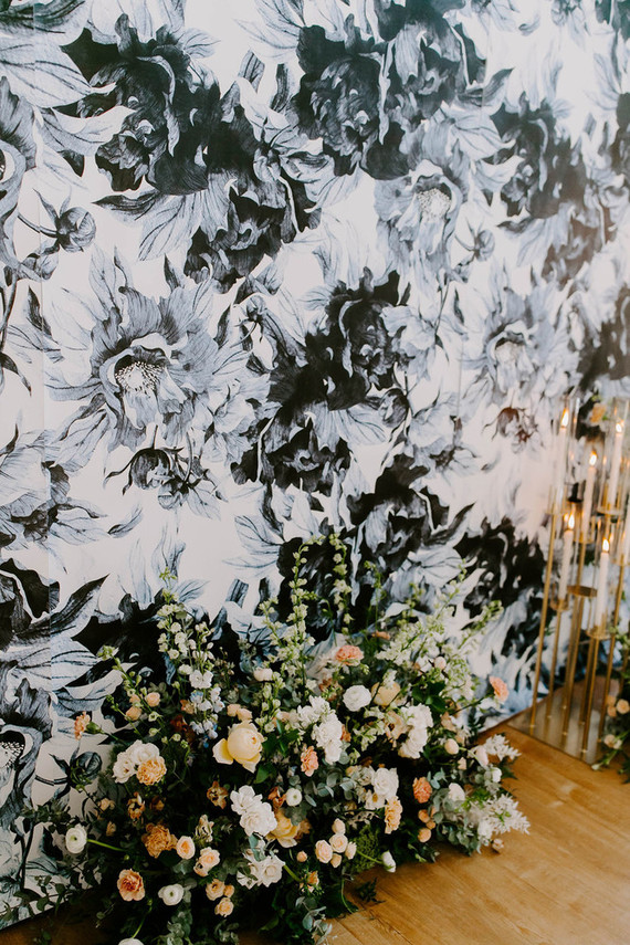 Floral wallpaper