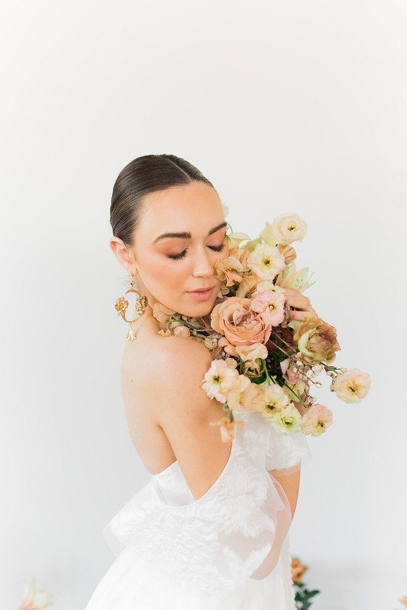 The blushiest bridal editorial and tablescape for spring Inspiration