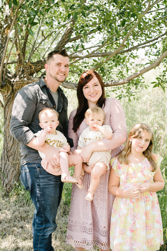 How to host and plan a sweet thoughtful pastel birthday party at home for twins