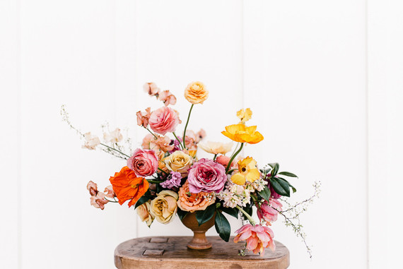Colorful spring floral wedding in Southern California at Oakridge Farmhouse