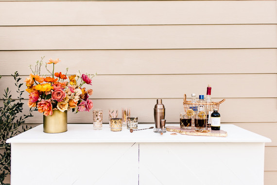 Colorful spring floral wedding in Southern California at Oakridge Farmhouse