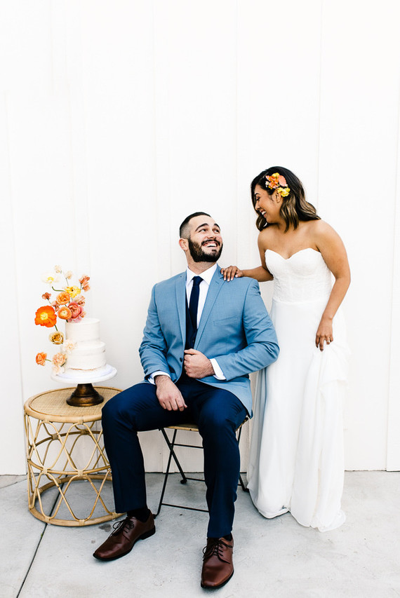 Colorful spring floral wedding in Southern California at Oakridge Farmhouse
