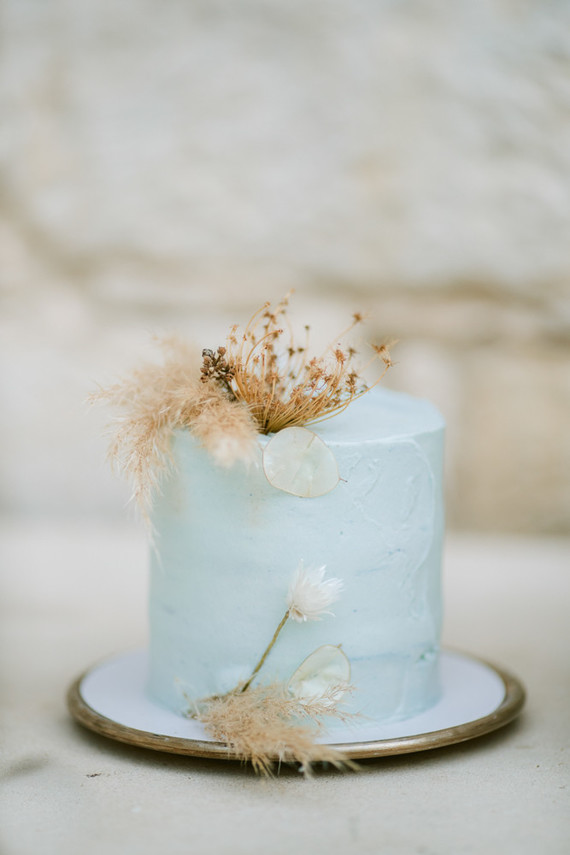 petit pale blue wedding cake