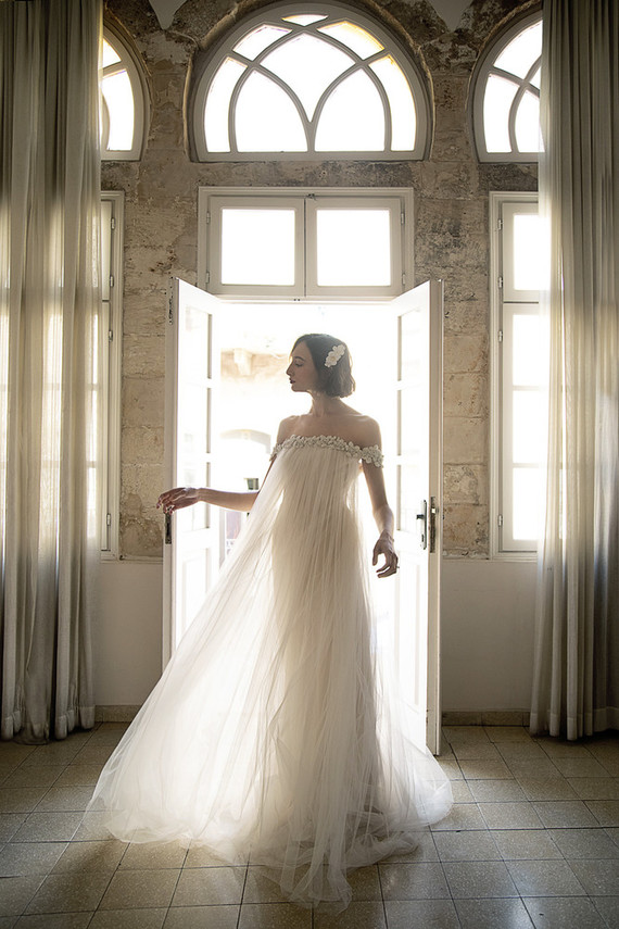 Elegant wedding dress