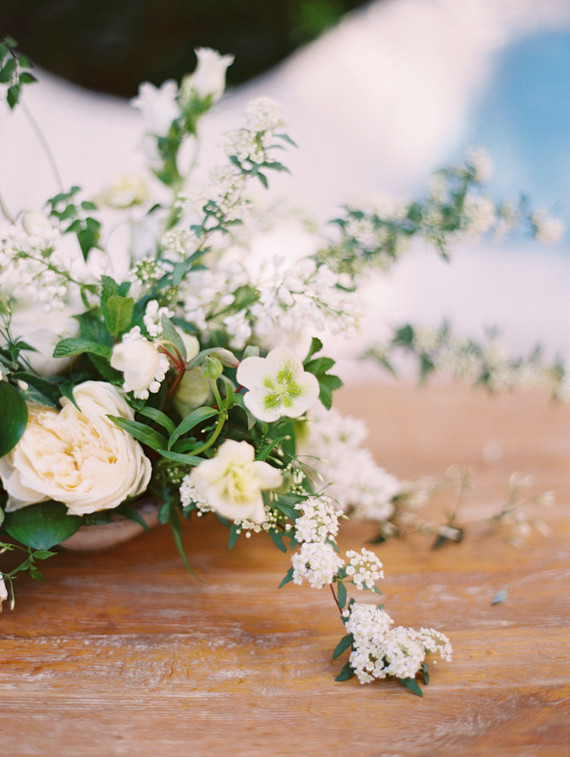 elegant white floral arrangements