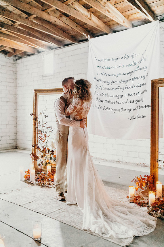 how to plan a minimalist fall elopement with modern rustic details