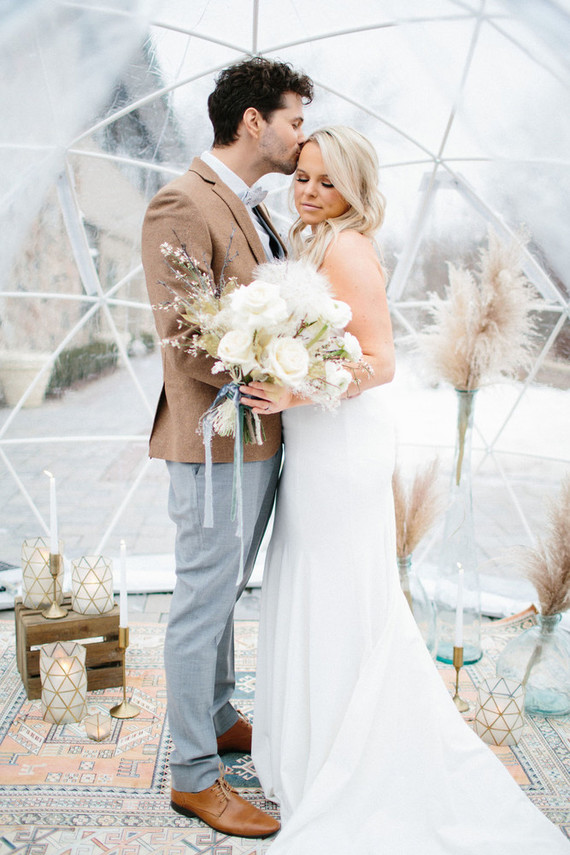 artful winter wedding cake