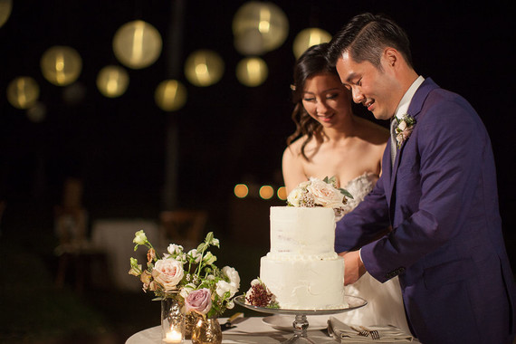 Romantic mauve Maui wedding with the most magical reception setting at Olowalu Plantation House